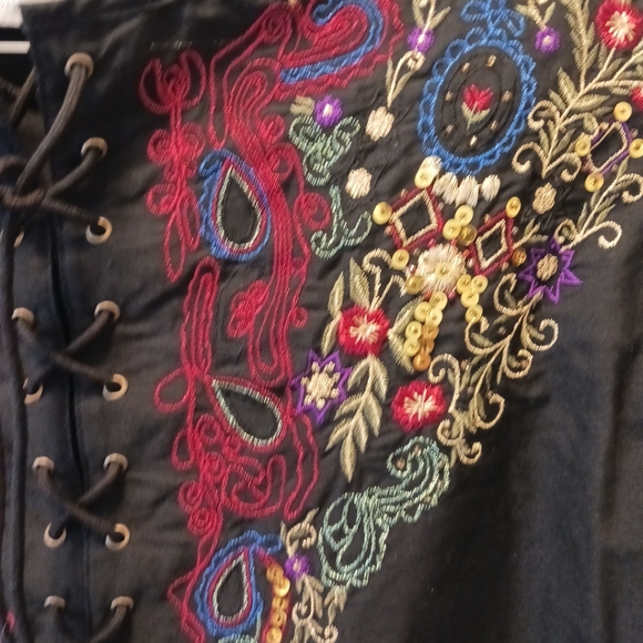 Together! Blouse Women Black Shirt  Embroidery Boho Size Missy M - Picture 7 of 12